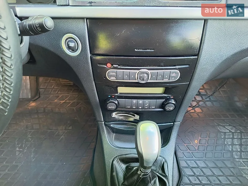 Renault Laguna 2006 VIN VF1KGGWBA34449394 фото оголошення 8 з 48