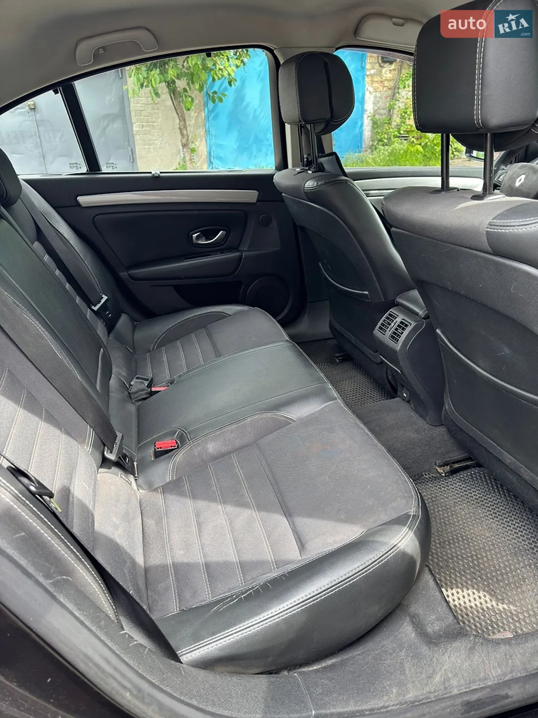 2011 Renault Laguna - мініатюра 15