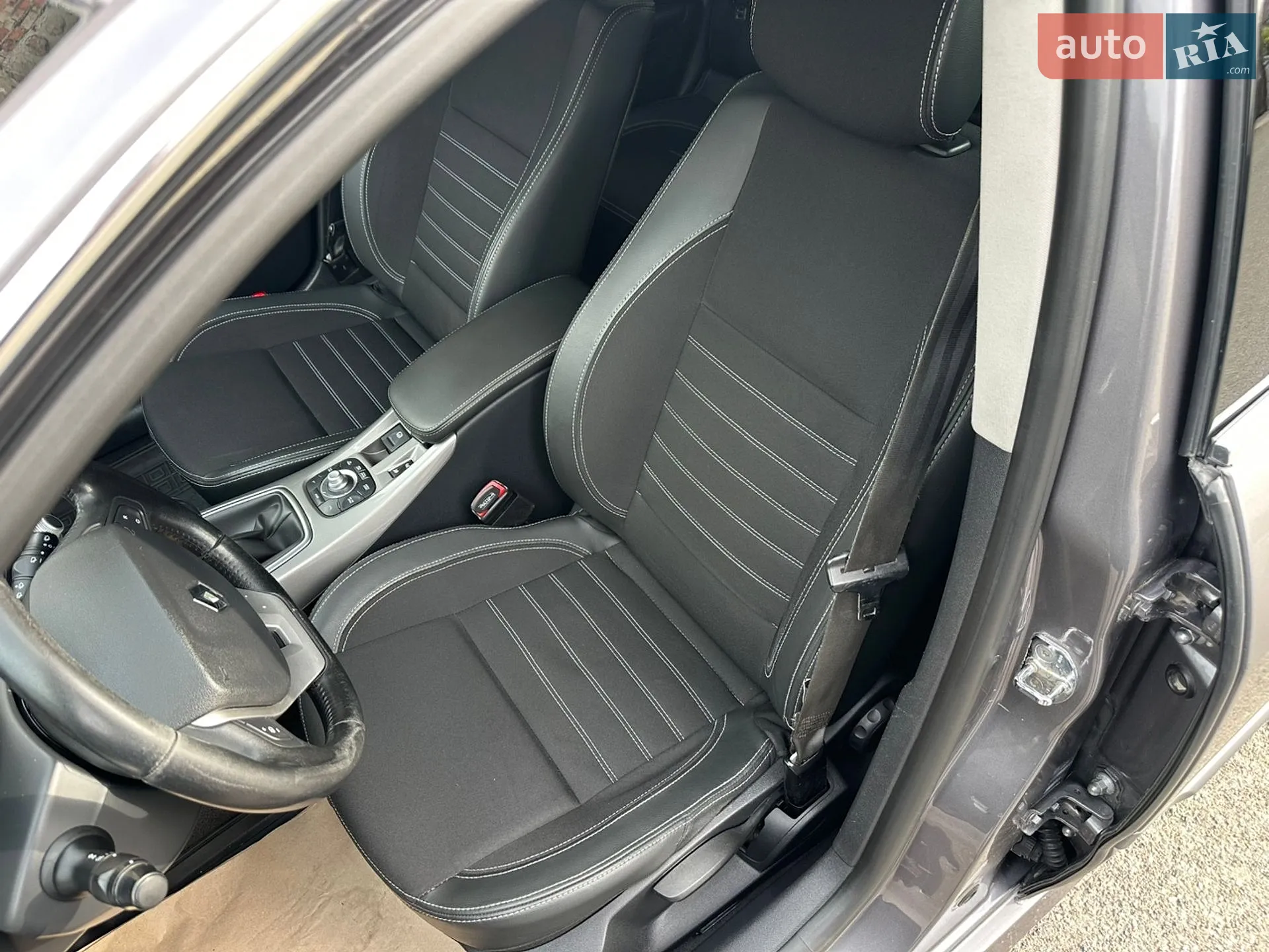 2012 Renault Laguna - мініатюра 26