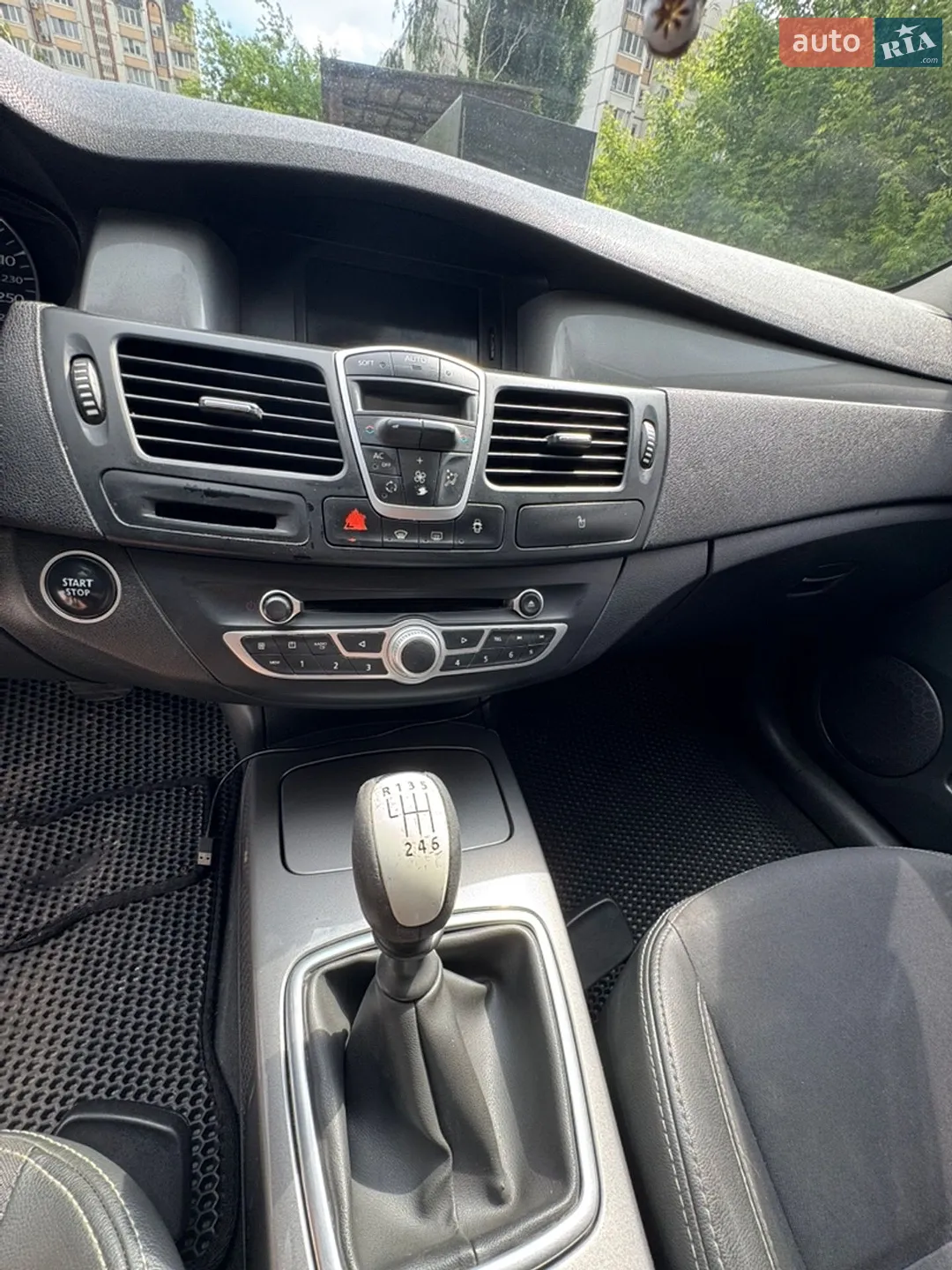 2011 Renault Laguna - мініатюра 12