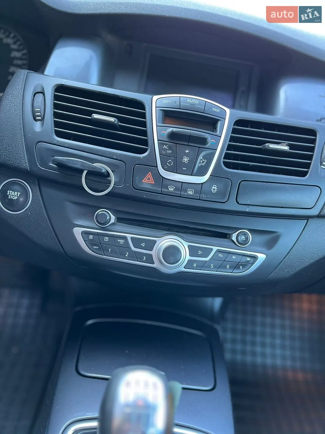 2010 Renault Laguna - мініатюра 17