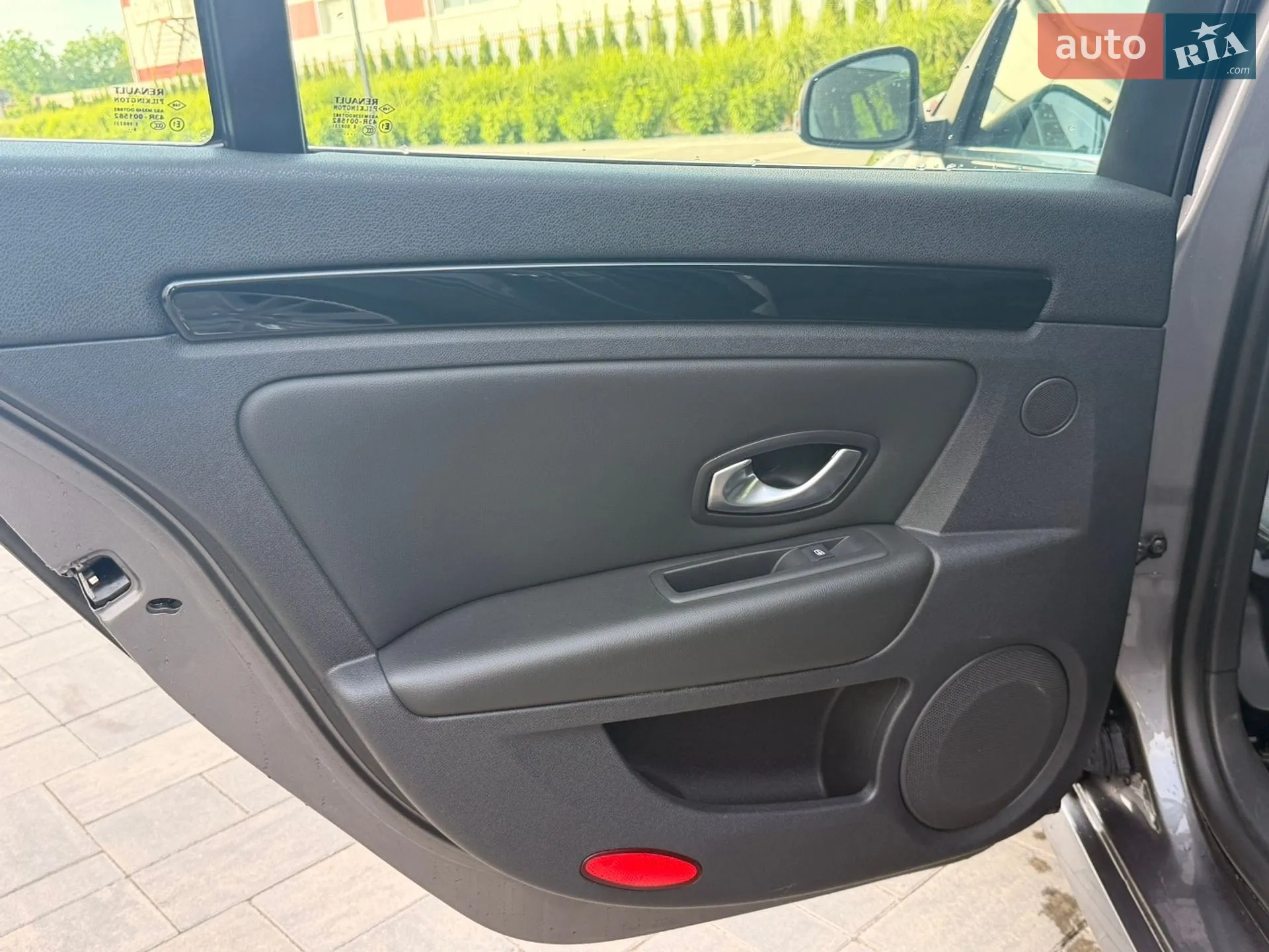 2011 Renault Laguna - мініатюра 12