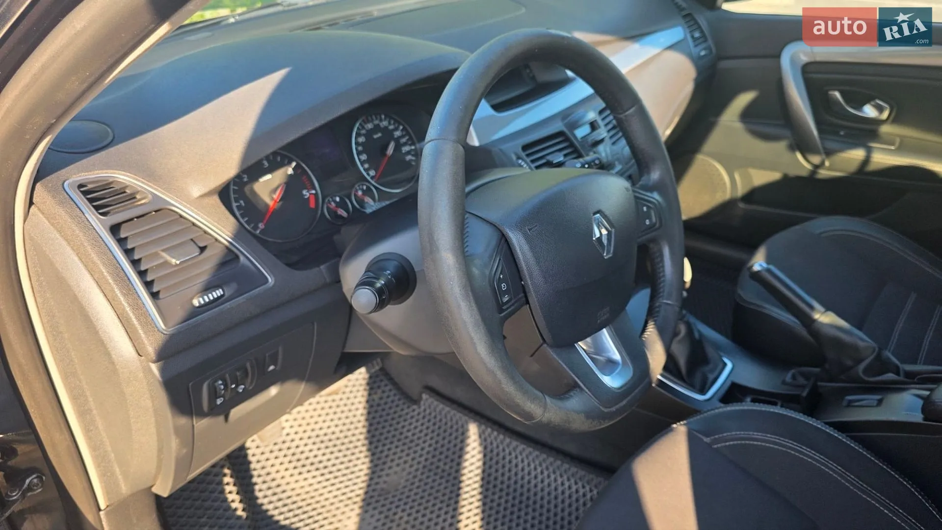 2011 Renault Laguna - мініатюра 31