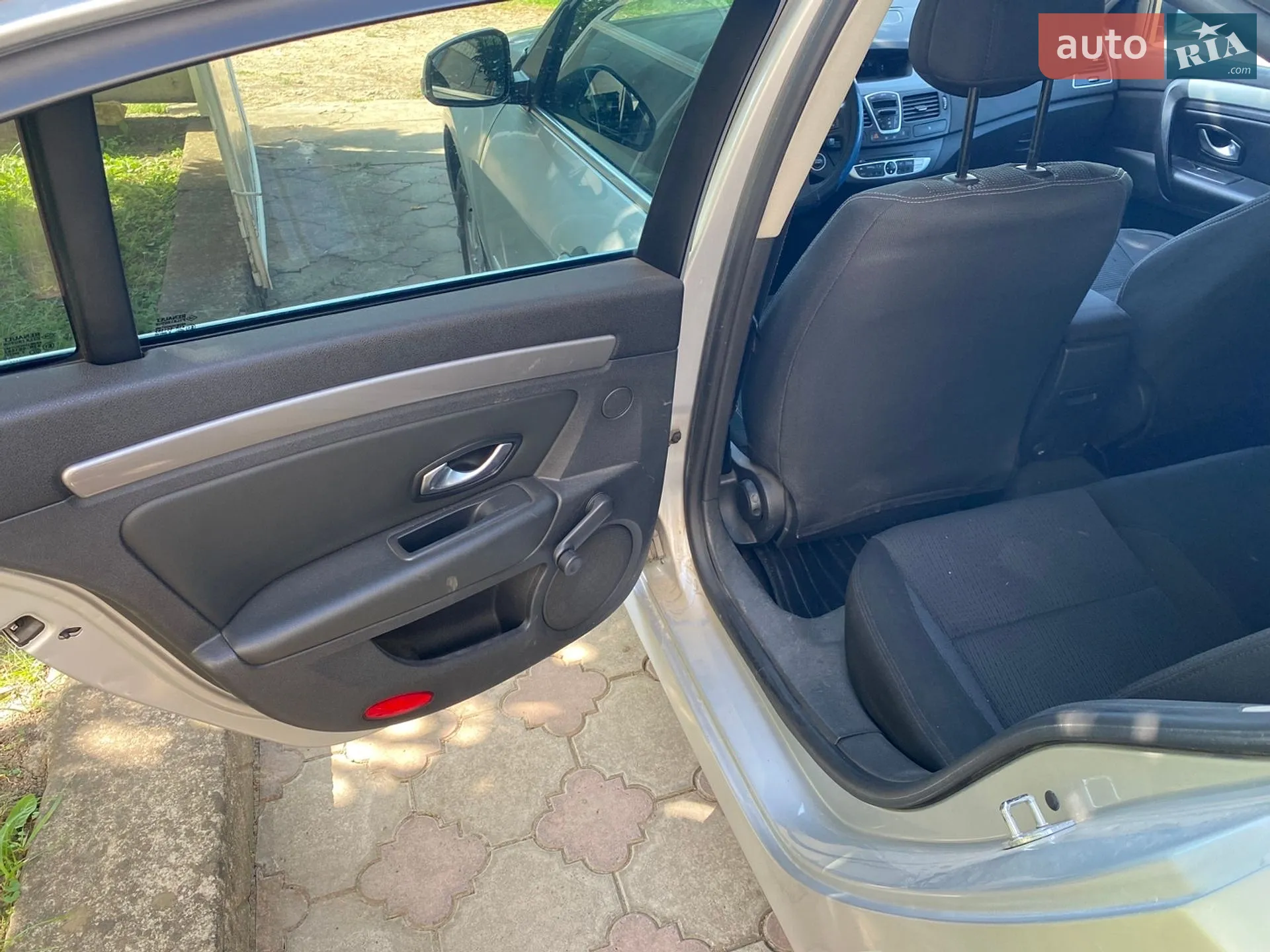 2011 Renault Laguna - мініатюра 14