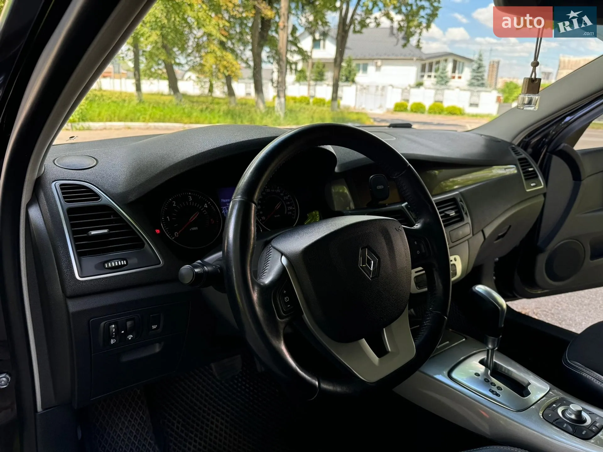 2015 Renault Laguna - мініатюра 28
