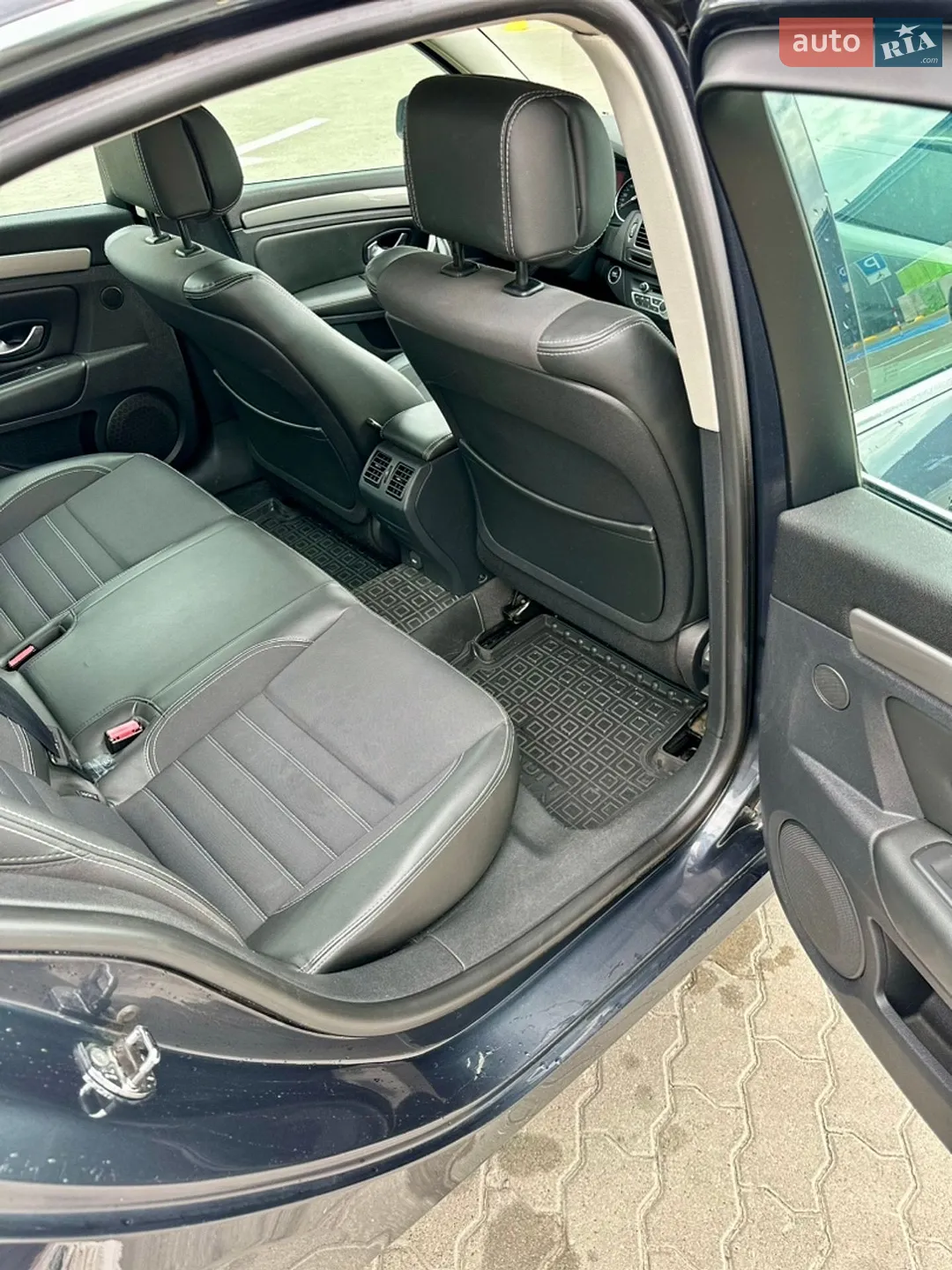 2011 Renault Laguna - мініатюра 16