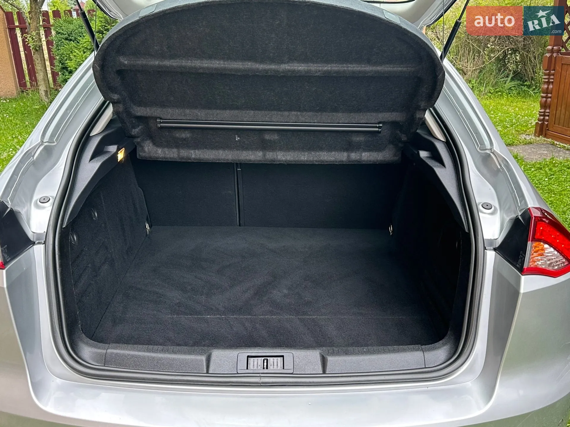 2011 Renault Laguna - мініатюра 52