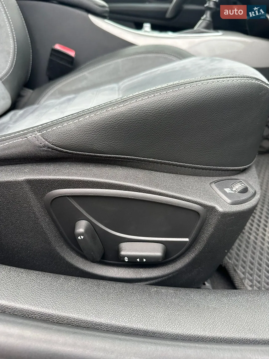 2011 Renault Laguna - мініатюра 19
