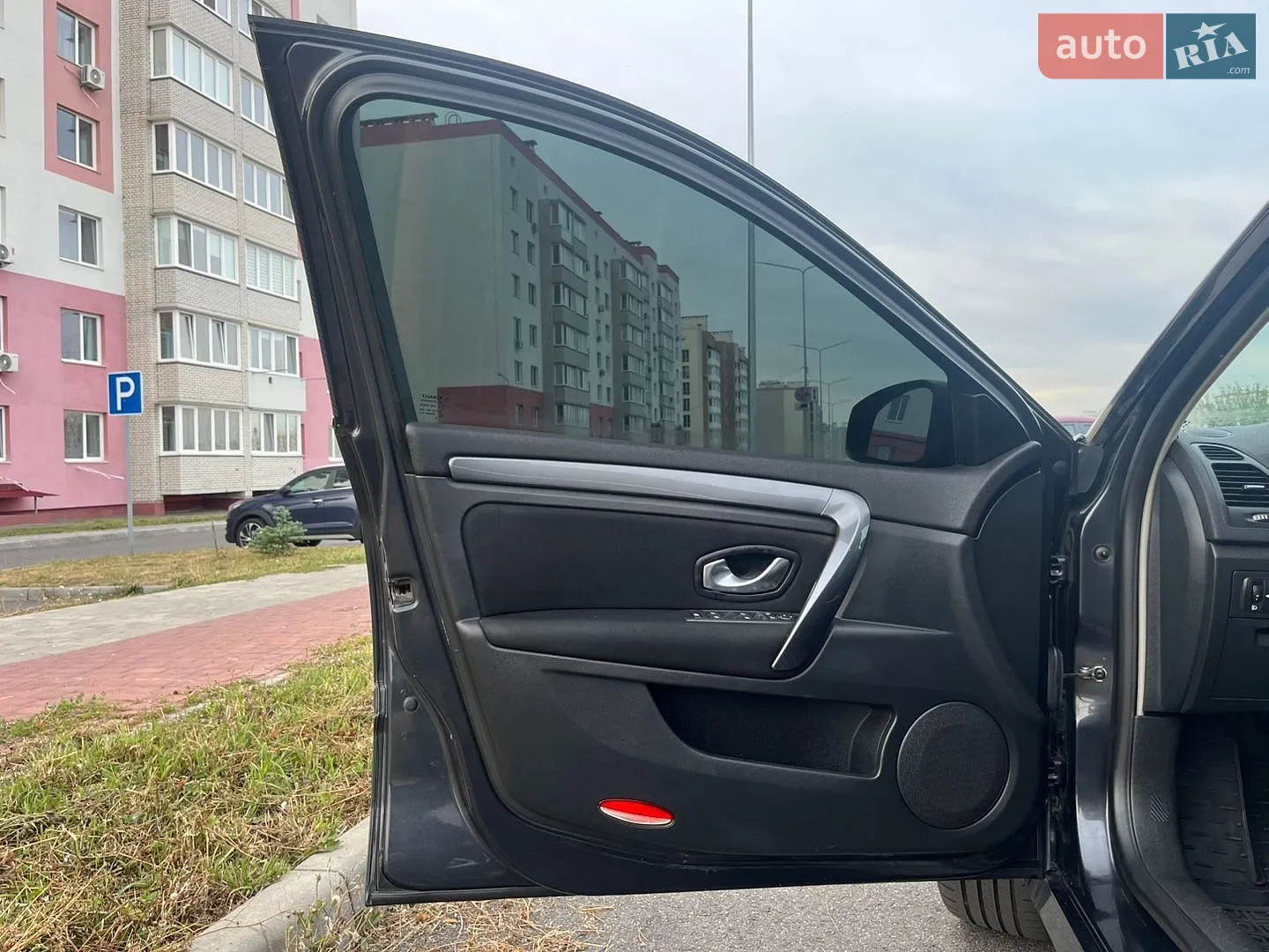 2010 Renault Laguna - мініатюра 12