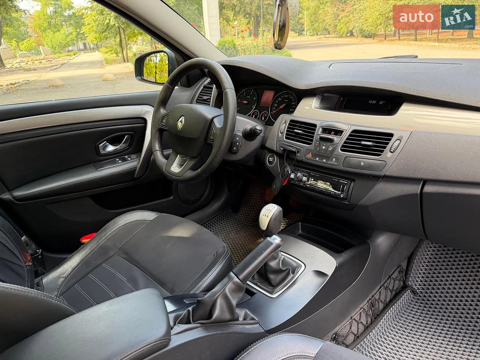 2011 Renault Laguna - мініатюра 17