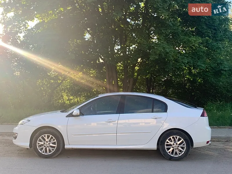 Renault Laguna 2015