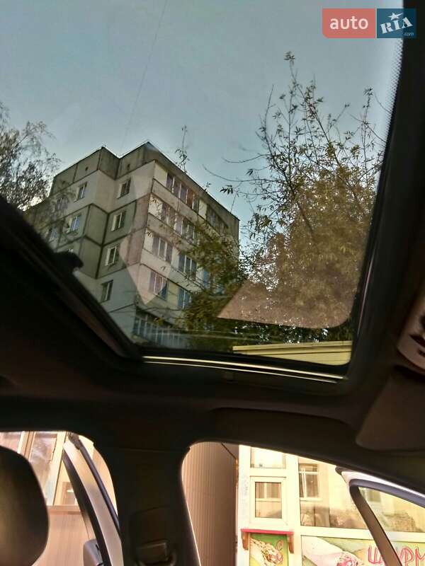 Седан Renault Latitude 2014 в Ровно