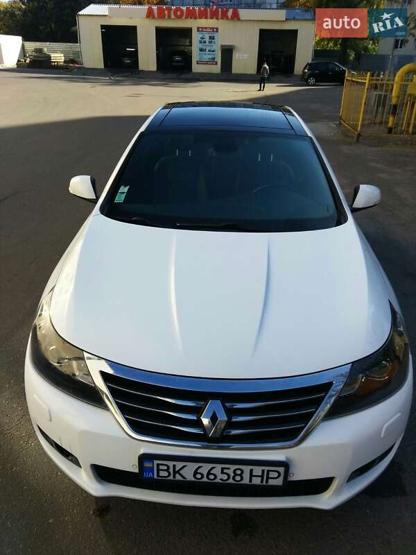 Седан Renault Latitude 2014 в Ровно