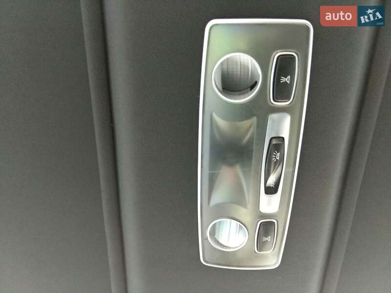 Седан Renault Latitude 2014 в Ровно