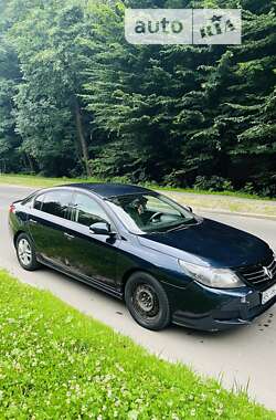 Седан Renault Latitude 2011 в Львове