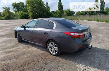 Седан Renault Latitude 2010 в Харькове