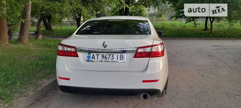 Седан Renault Latitude 2012 в Богородчанах