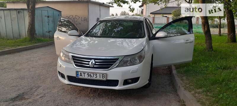 Седан Renault Latitude 2012 в Богородчанах