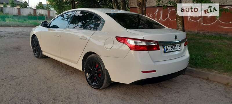 Седан Renault Latitude 2012 в Богородчанах