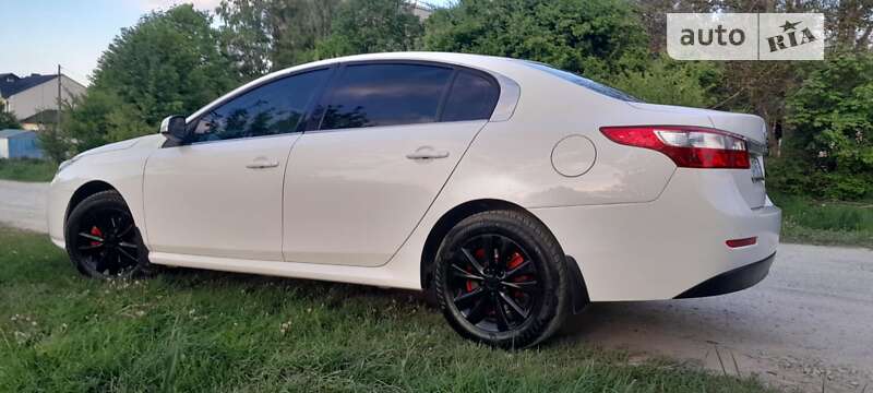 Седан Renault Latitude 2012 в Богородчанах
