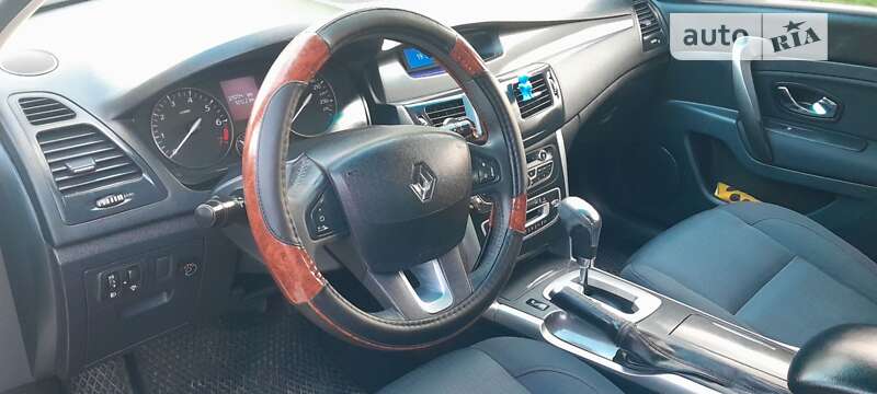 Седан Renault Latitude 2012 в Богородчанах