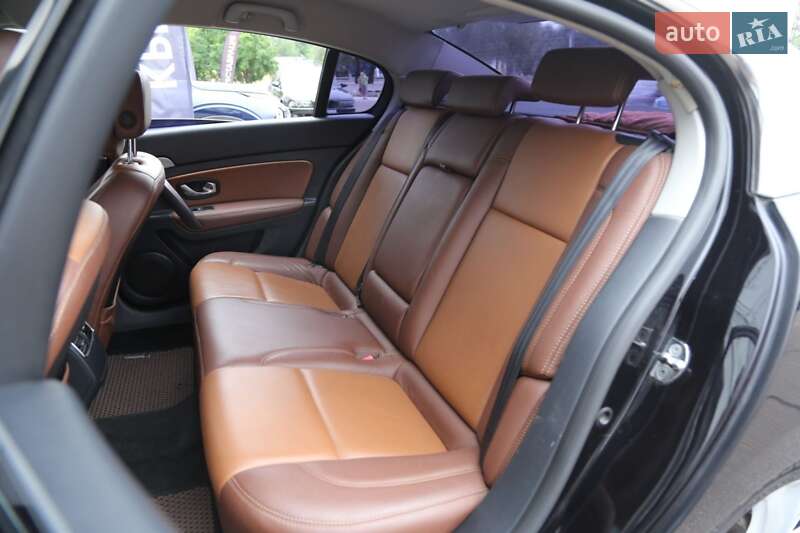 Седан Renault Latitude 2012 в Києві