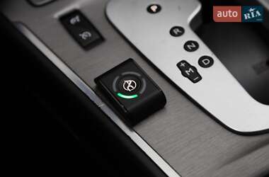 Седан Renault Latitude 2012 в 