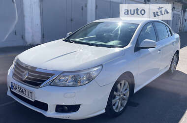 Седан Renault Latitude 2013 в Киеве