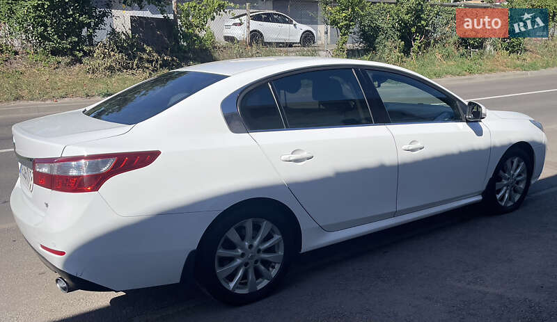 Седан Renault Latitude 2013 в Києві
