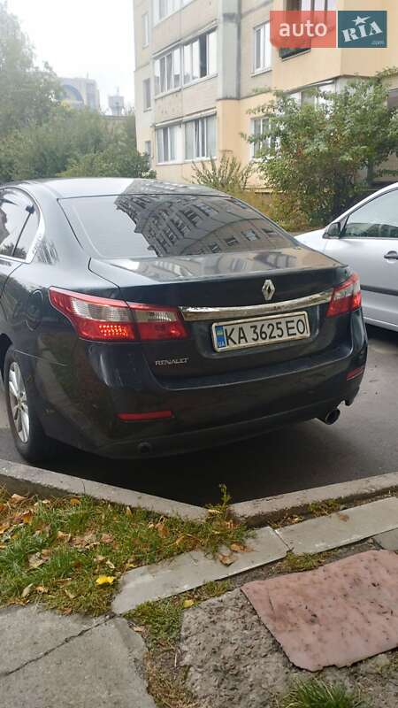 Седан Renault Latitude 2011 в Киеве