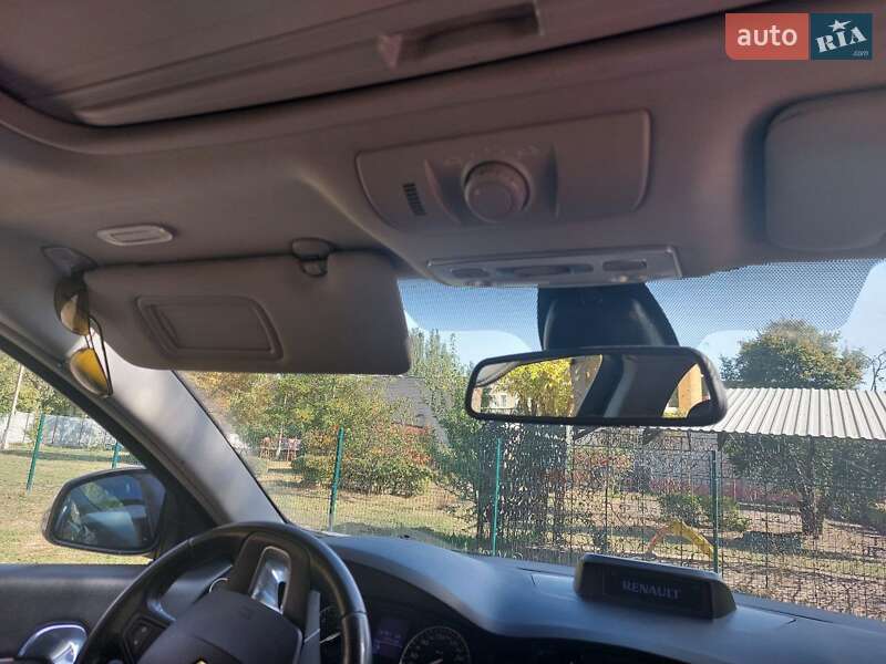 Седан Renault Latitude 2011 в Києві