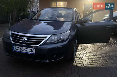 Седан Renault Latitude 2011 в Луцке