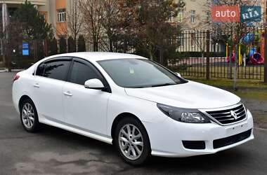 Седан Renault Latitude 2012 в Києві