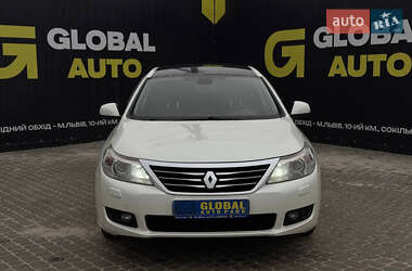 Седан Renault Latitude 2011 в 