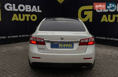 Седан Renault Latitude 2011 в 