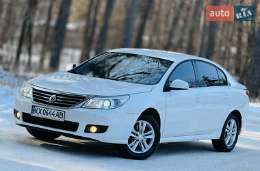 Седан Renault Latitude 2011 в Харькове