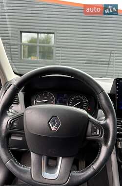 Седан Renault Latitude 2010 в 