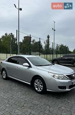 Седан Renault Latitude 2010 в Коростышеве
