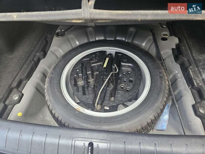 Седан Renault Latitude 2011 в Хмельницком