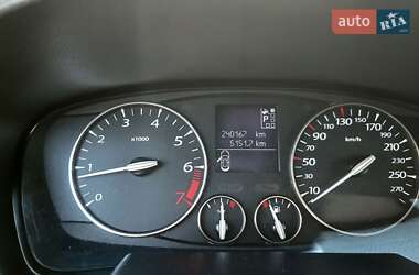 Седан Renault Latitude 2011 в 