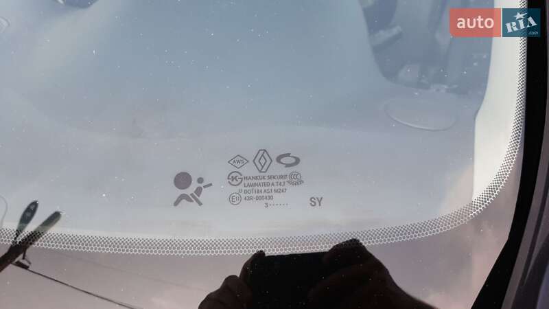 Седан Renault Latitude 2011 в Борисполе