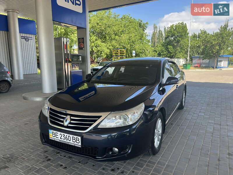 Renault Latitude 2011