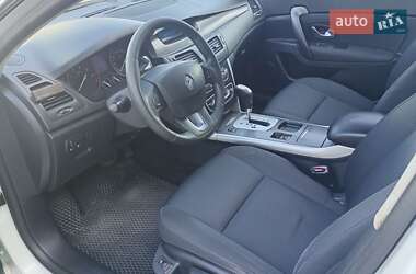 Седан Renault Latitude 2011 в 