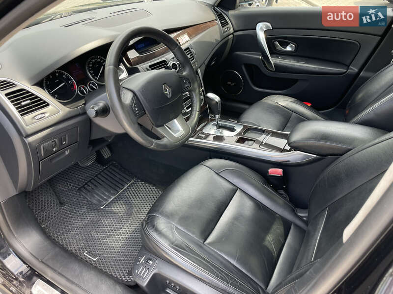 Седан Renault Latitude 2011 в Одессе