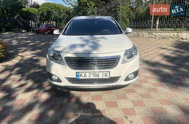 Седан Renault Latitude 2018 в 