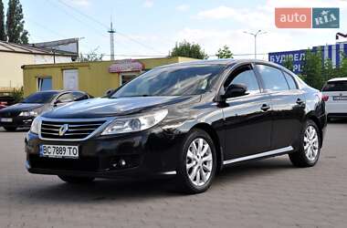 Седан Renault Latitude 2012 в Львове