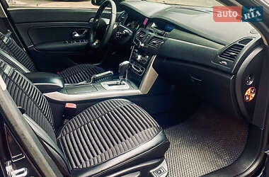 Седан Renault Latitude 2011 в 