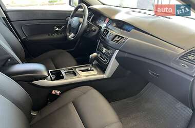 Седан Renault Latitude 2011 в 