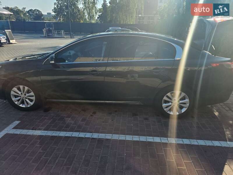 Седан Renault Latitude 2011 в Черкассах