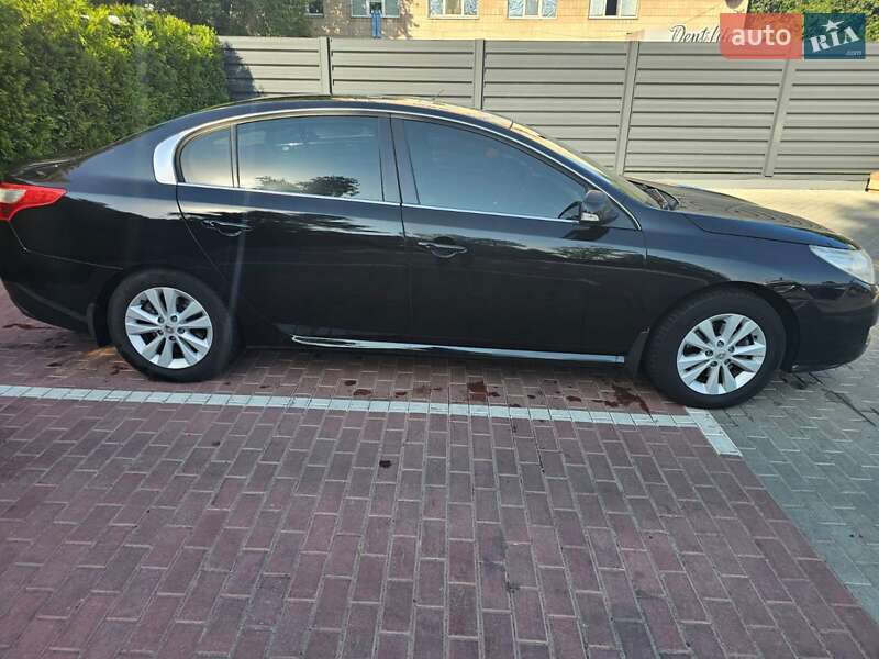 Седан Renault Latitude 2011 в Черкассах